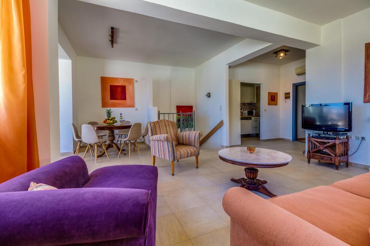 Villa Collection