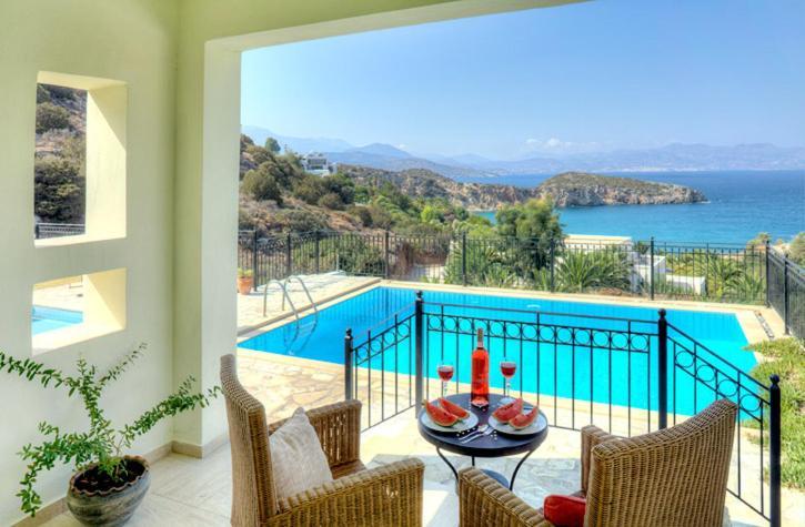 Villa Collection